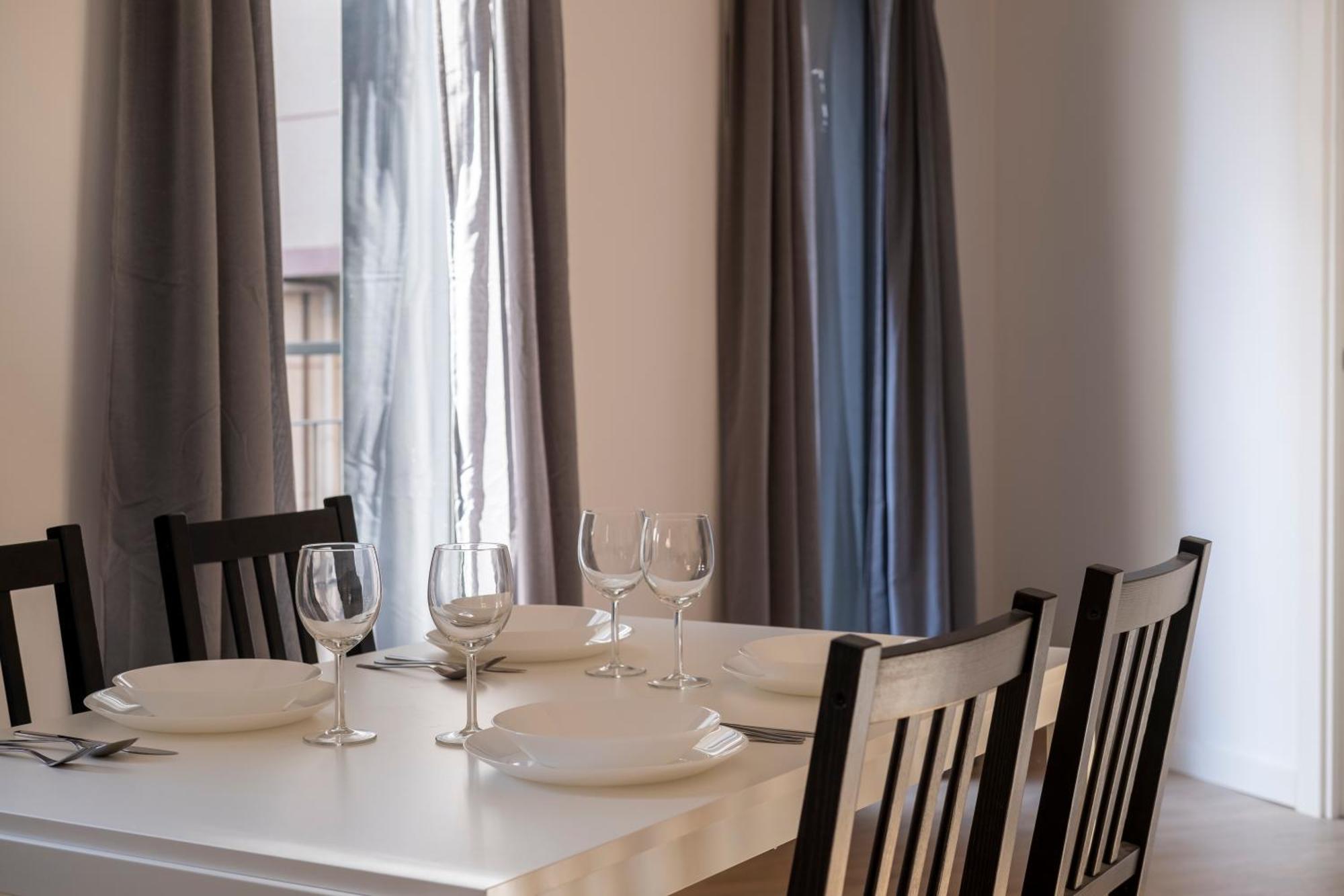 Centric Apartment Camp Nou โอสปิตาเล็ต เดอ โยเบรกัต ภายนอก รูปภาพ
