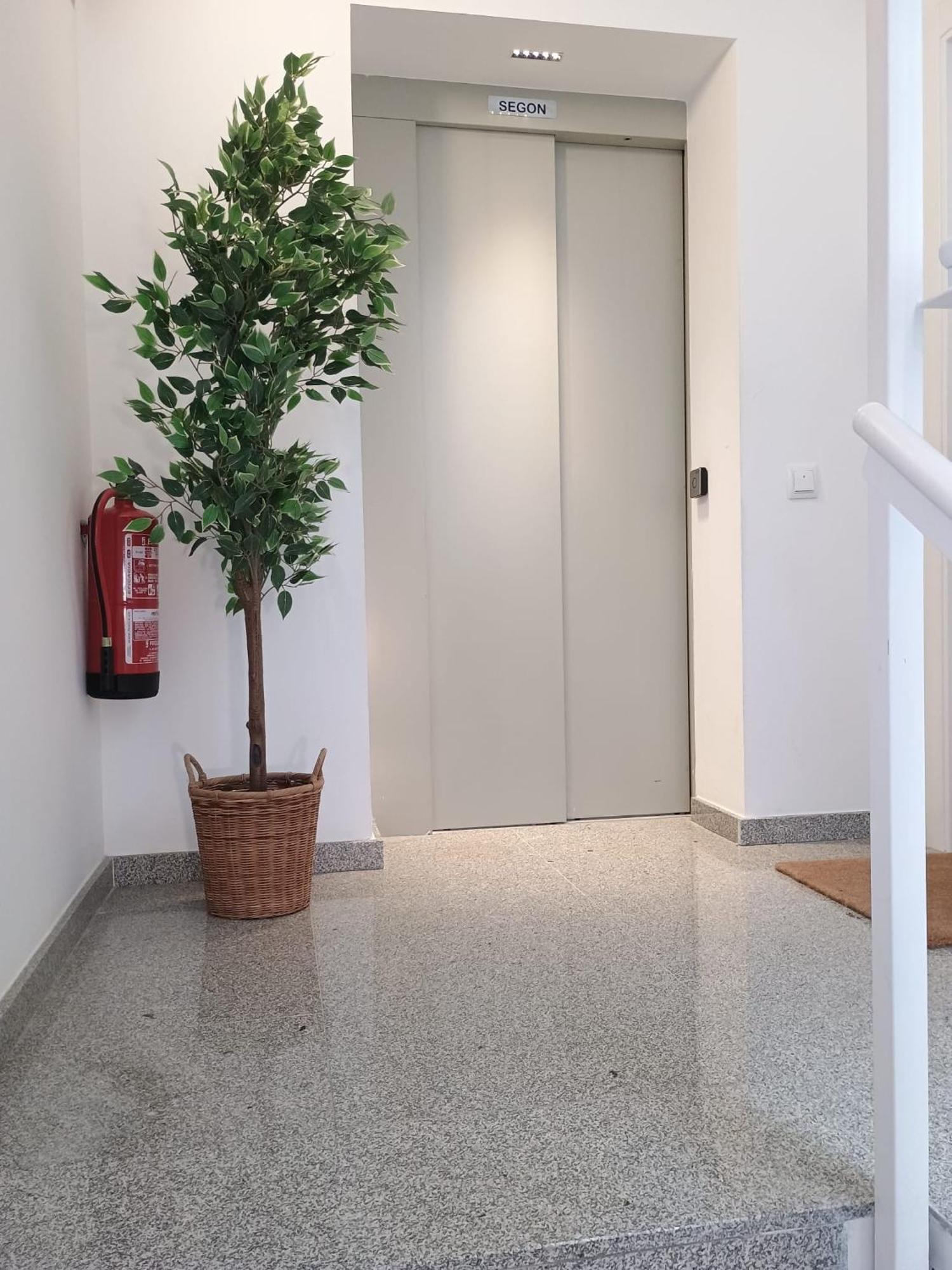 Centric Apartment Camp Nou โอสปิตาเล็ต เดอ โยเบรกัต ภายนอก รูปภาพ